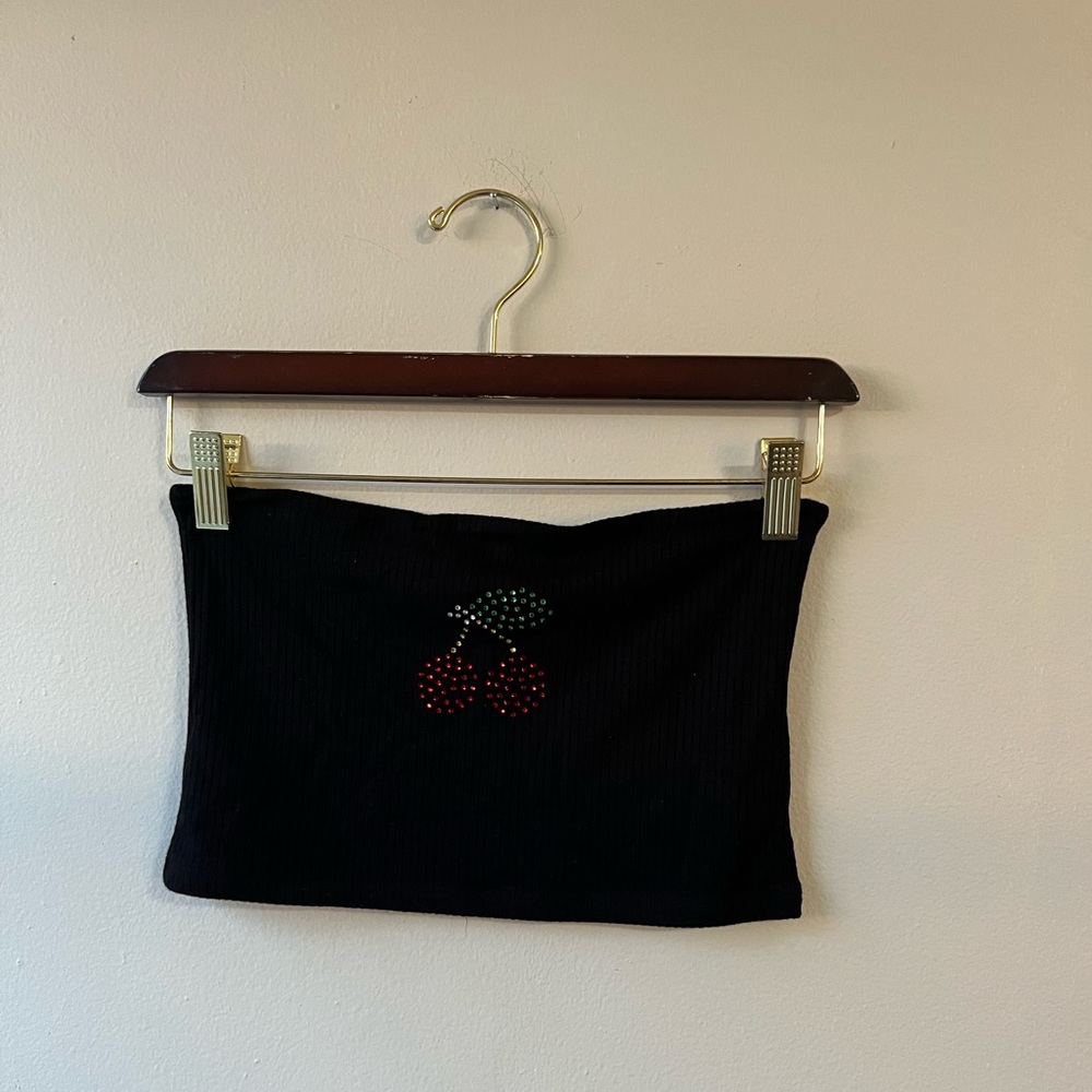 LF CHERRY RHINESTONE RIBBED TUBE TOP